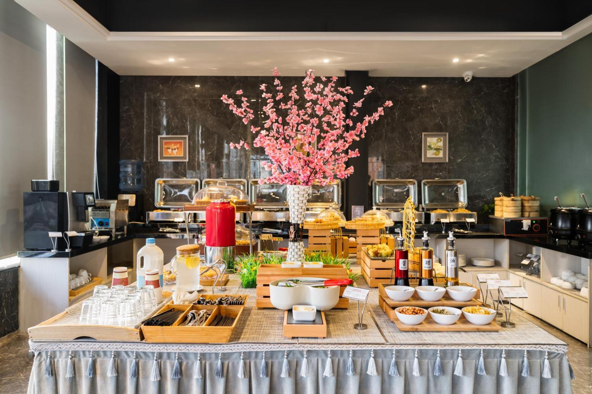 Paco Hotel Shuiyin Road Guangzhou-Free Bus Canton Fair Экстерьер фото